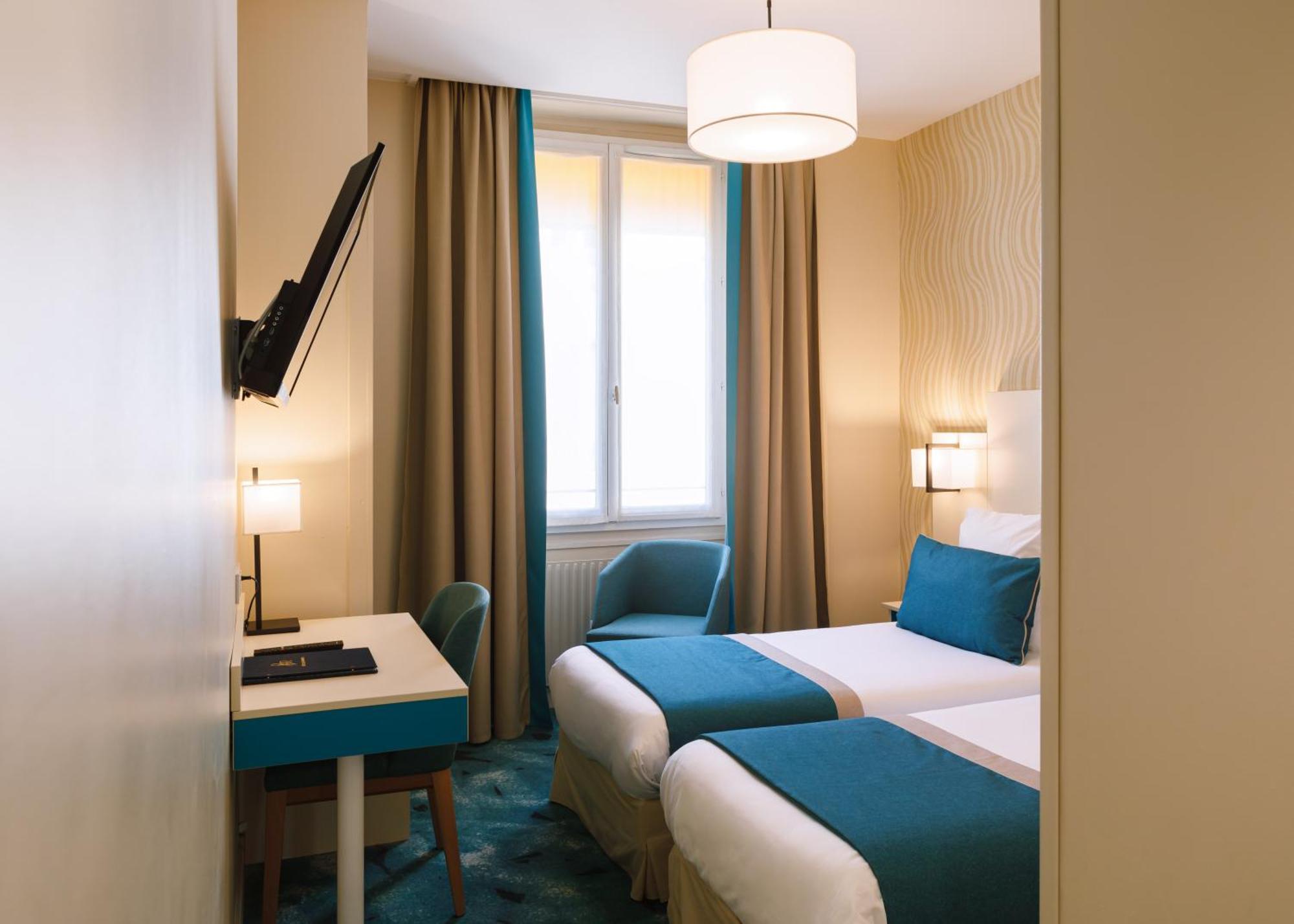 Hotel Des Remparts Perrache Lyon Extérieur photo